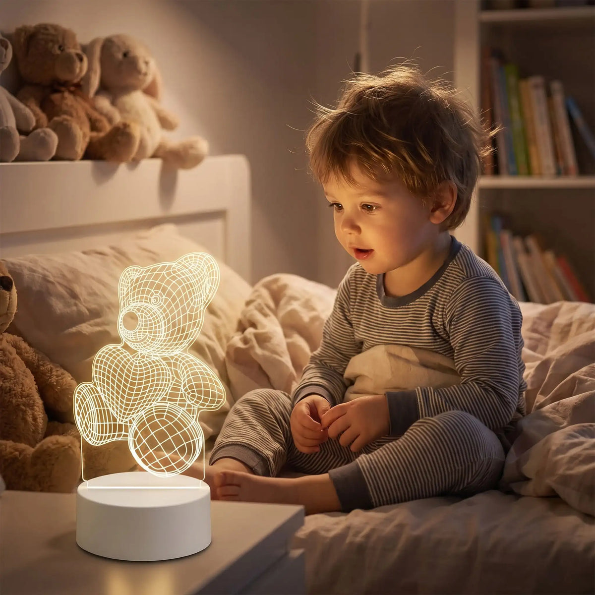 ourson veilleuse garçon regarde émerveillé effet 3D chambre enfant soir